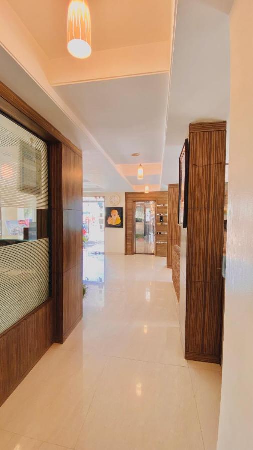 Hotel Sai Gurusthan Shirdi Exterior photo